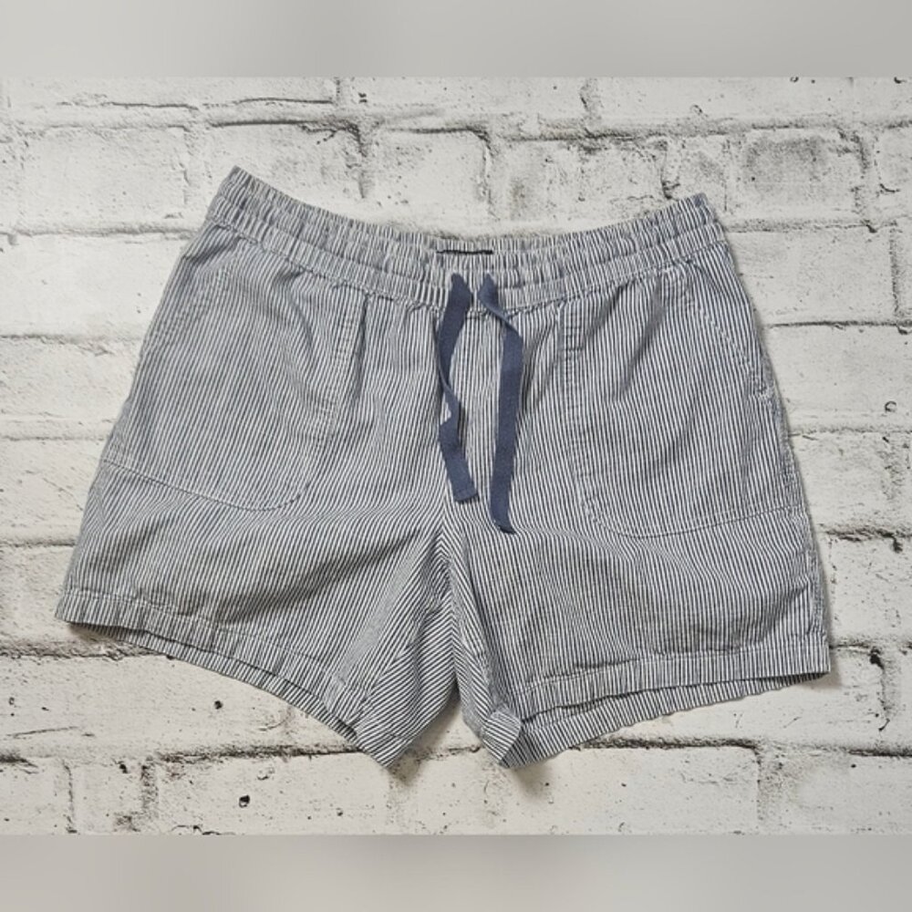 Nicole Miller Pin Stripe Causal Cotton Shorts